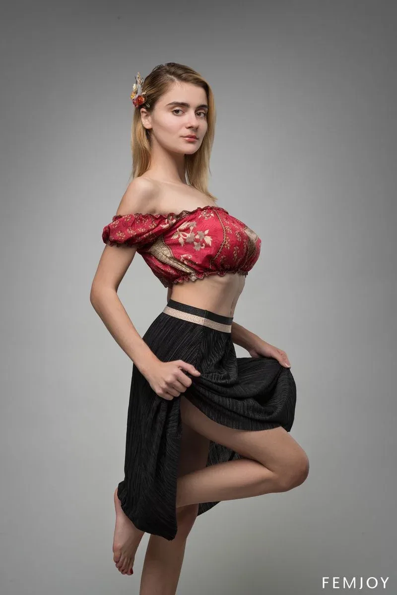 Marria Leeah photo 3 — Slim, Hazel