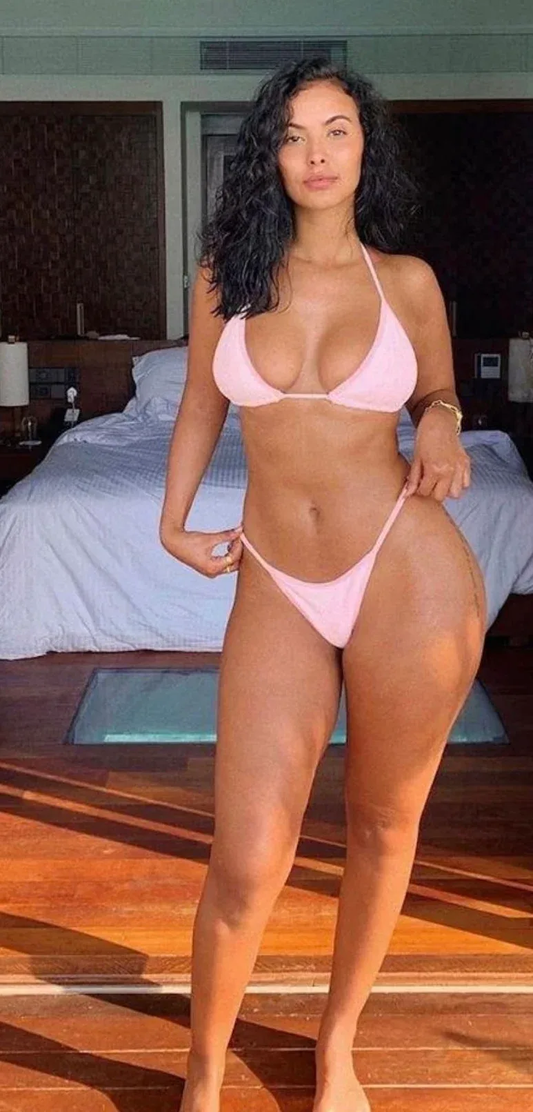 Maya Jama photo 8 — Black, Average