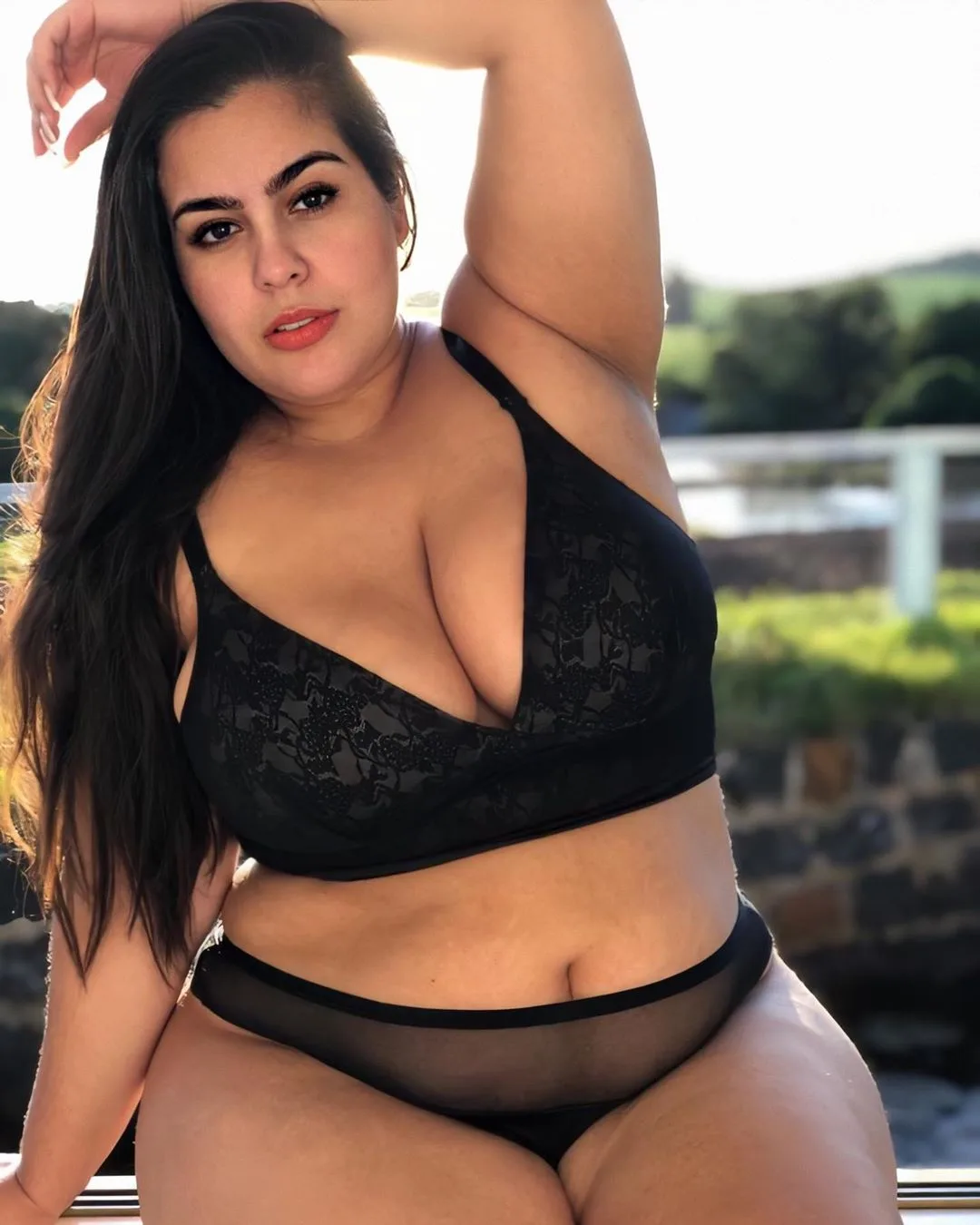 Mayara Melo photo 16 — Green, Latin