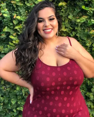 Mayara Melo photo 18 — Content Creator (Non-Adult), Influencer, Plus Size Model, YouTuber, Brazilian