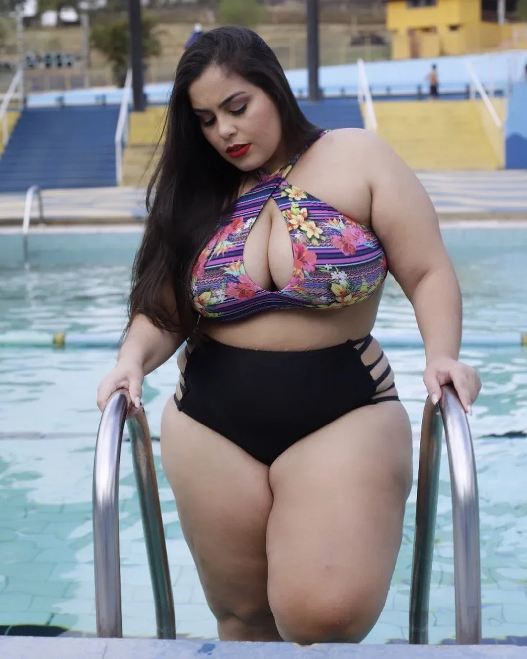 Mayara Melo photo 2 — Brown, Chubby