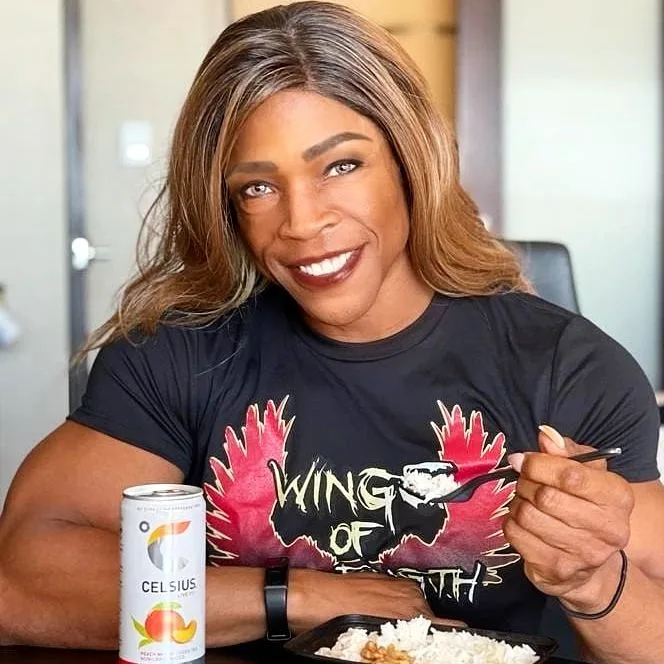 Mayla Ash photo 10 — Bodybuilder, Brown