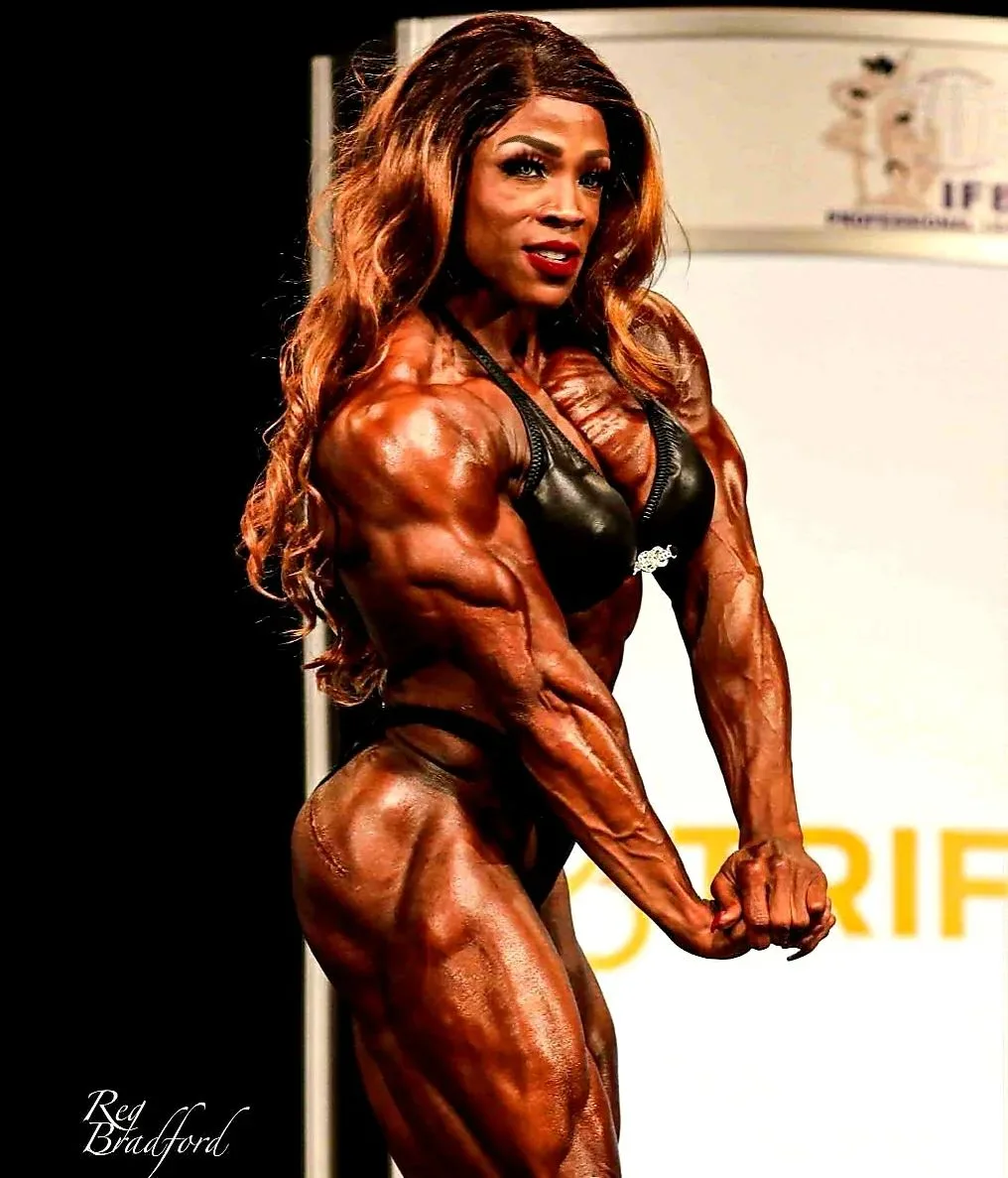 Mayla Ash photo 4 — Black, Bodybuilder