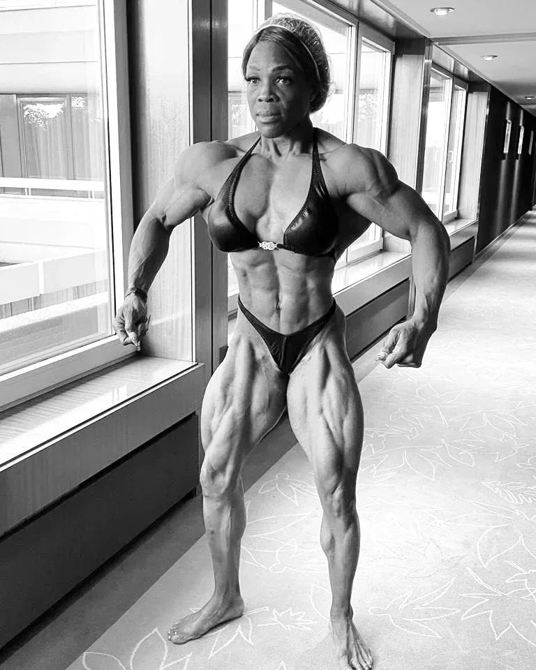 Mayla Ash photo 5 — Bodybuilder, Brown