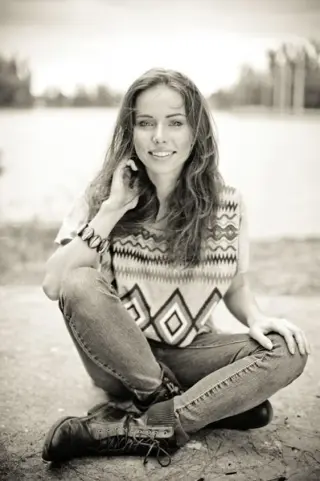 Megan Coffey photo 8 — Blonde, Slim