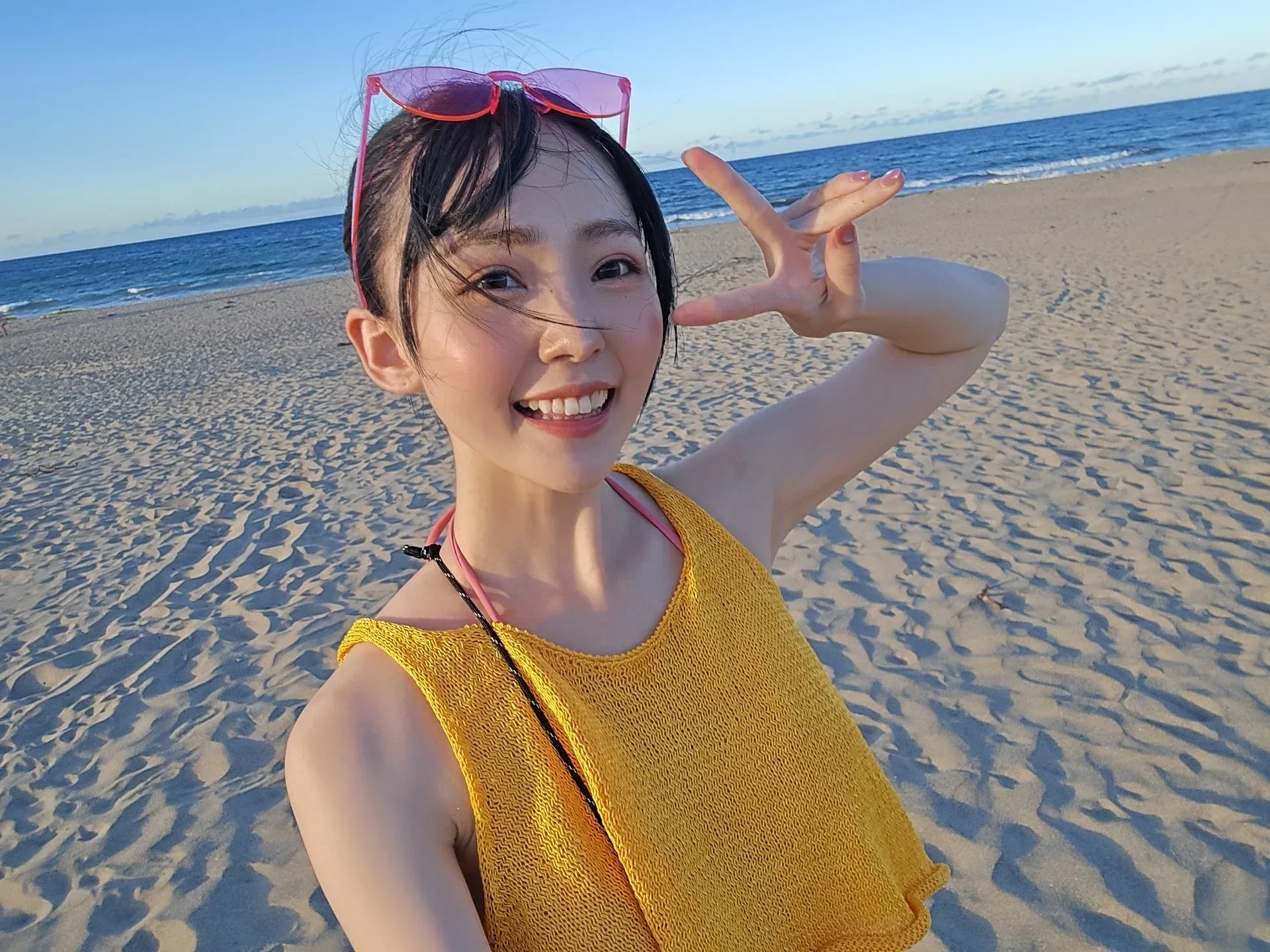 Meguri Minoshima photo 9 — Slim, Brown