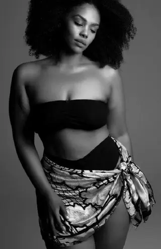 Melanie Ennis photo 5 — Actress, Plus Size Model, Writer, American