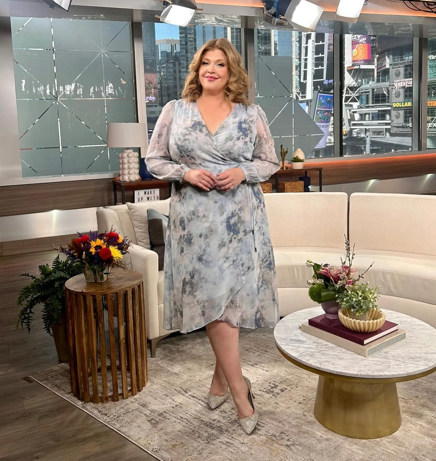 Meredith Shaw photo 9 — BBW, Blue