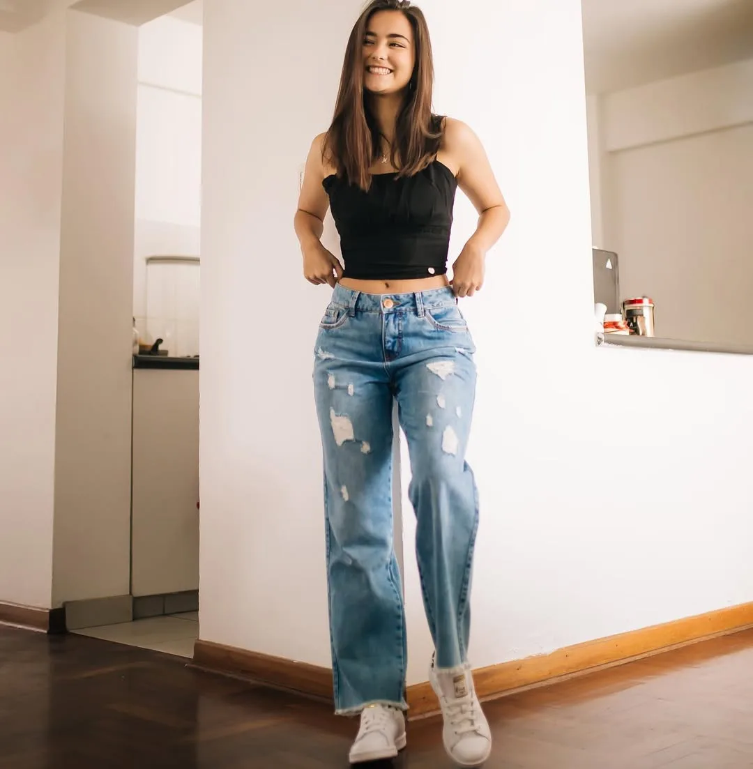 Merly Morello photo 8 — Brown, Latin