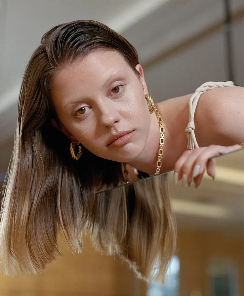 Mia Goth photo 14 — Blonde, Slim