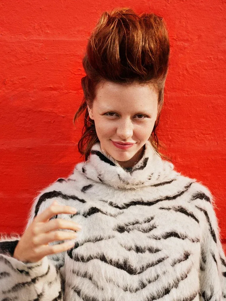 Mia Goth photo 6 — Actress, Model, Brazilian), (British), (Canadian