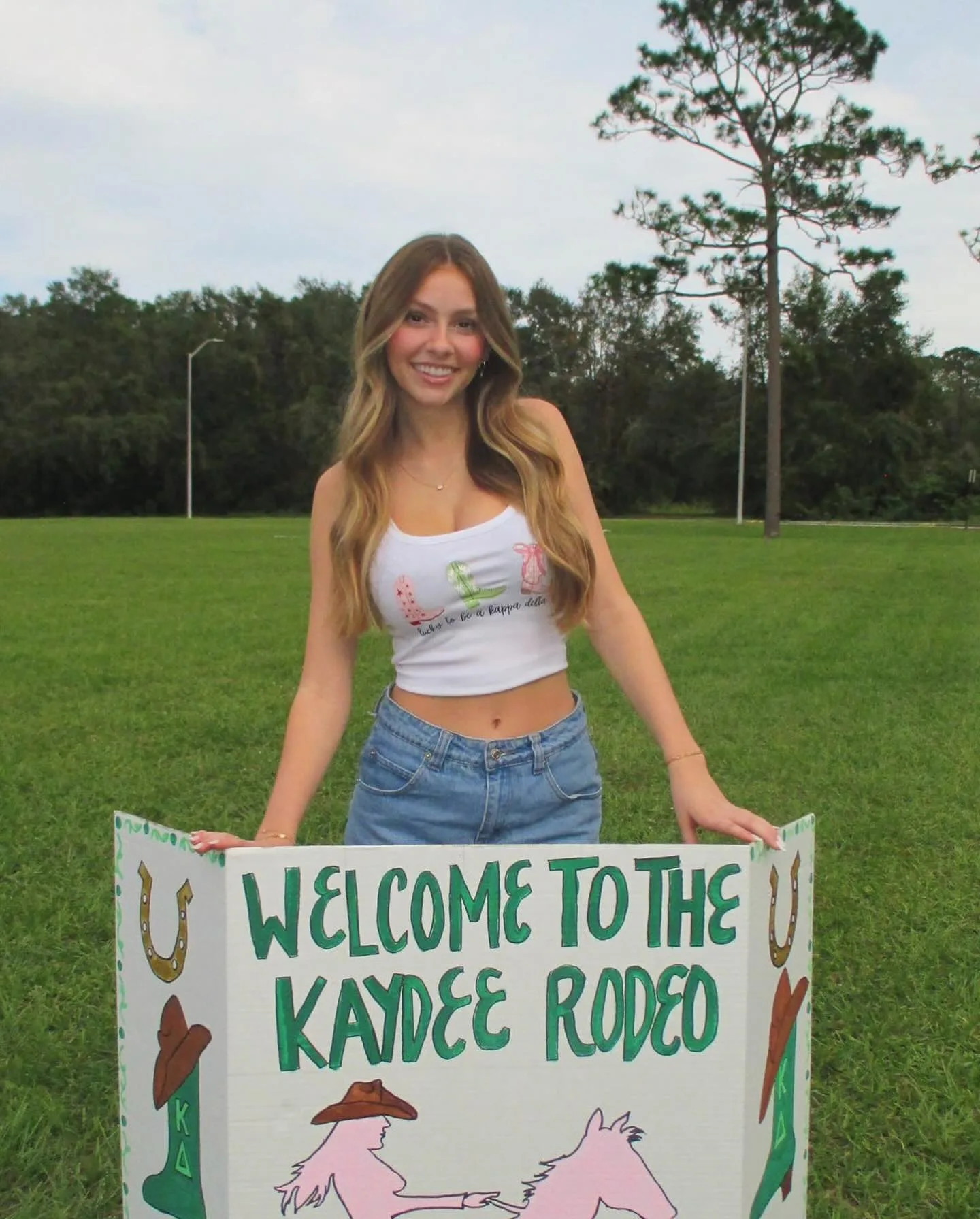 Mia Steele photo 12 — Glamour Model, Student, American
