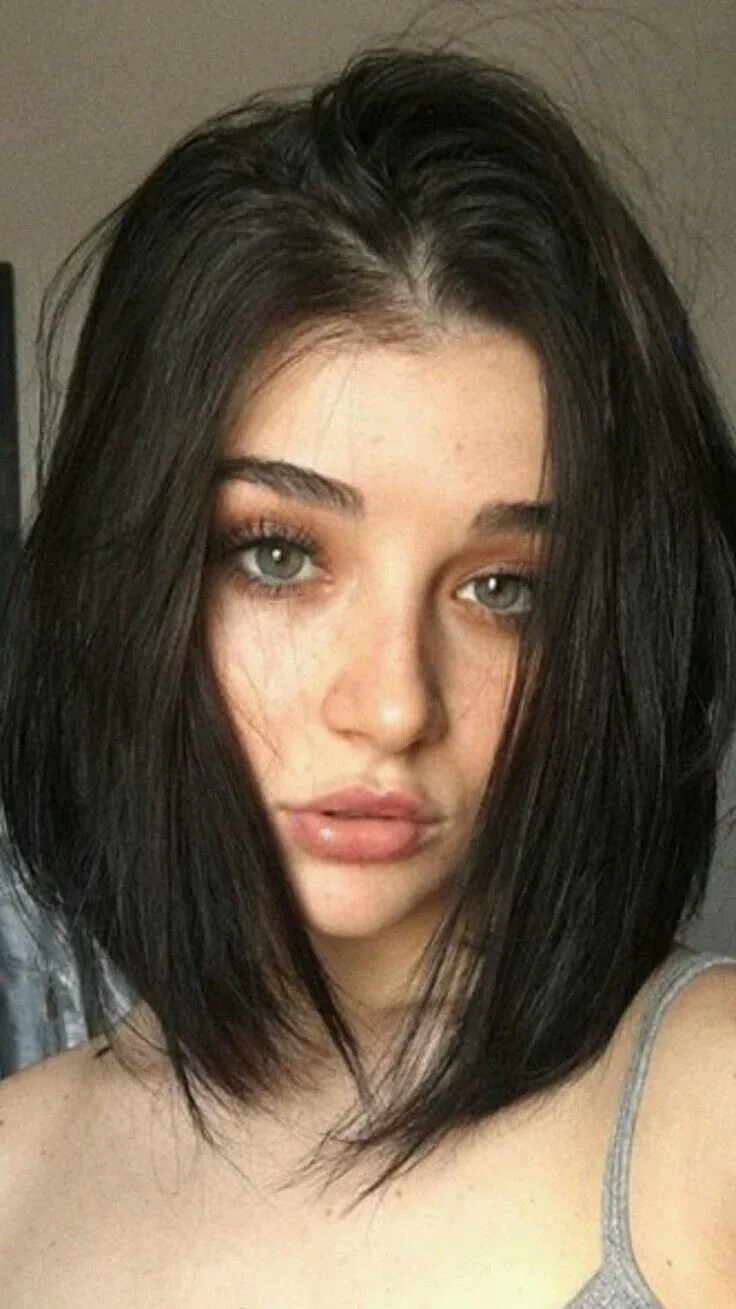 Michele Alves photo 2 — Brown, Slim