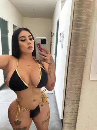 Michelle Bunny photo 19 — Mexican, Brown