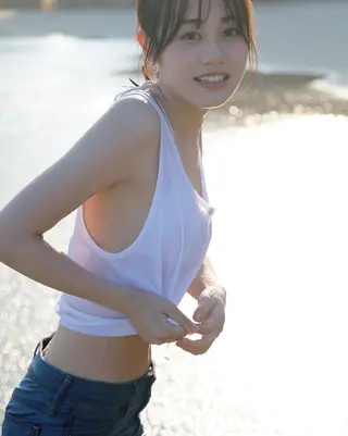 Miku Ito photo 13 — Japanese, Slim