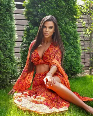 Milena Boteva photo 14 — Brown, Average