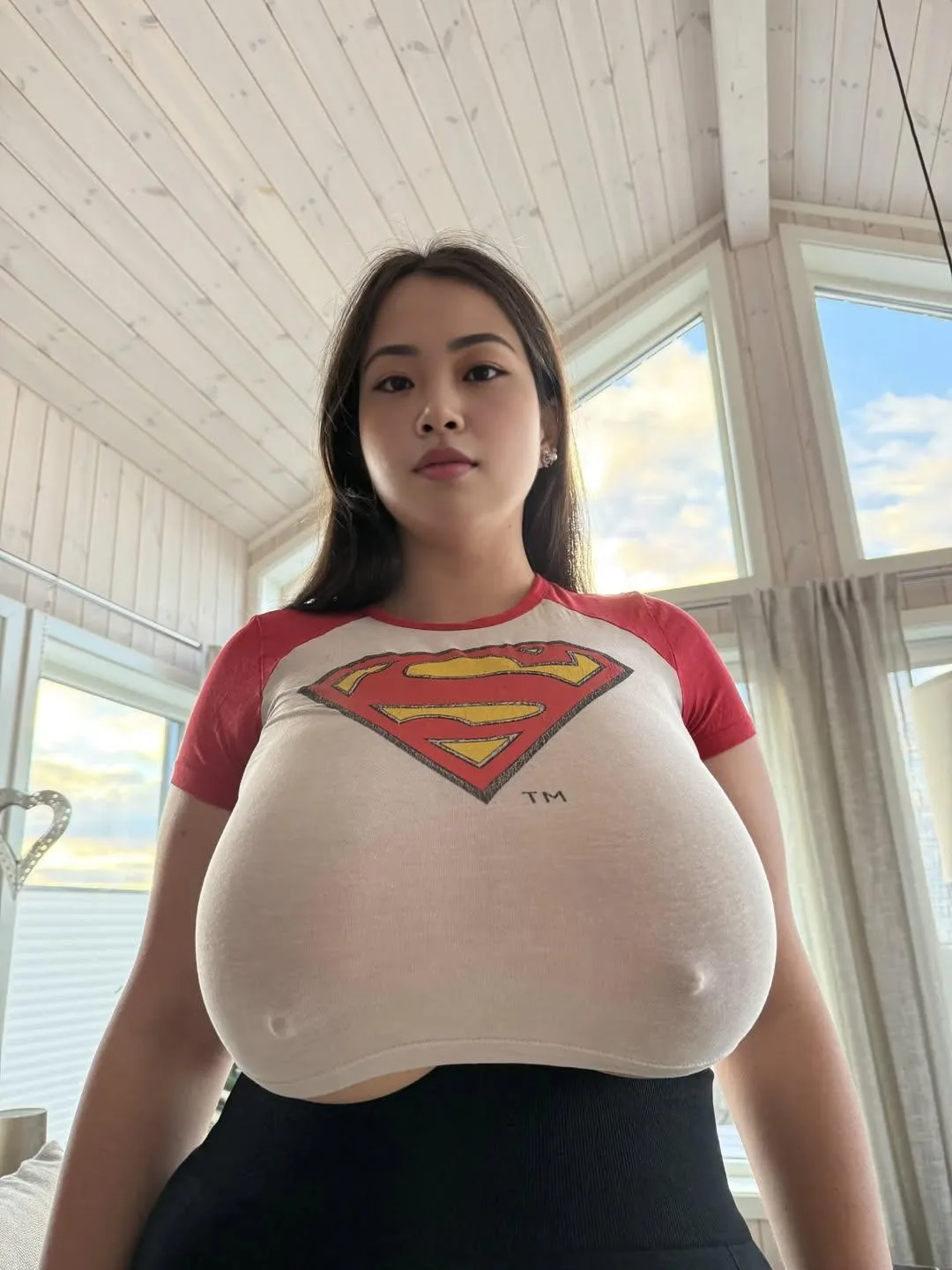 Min Ji Lee photo 16 — Brown, Chubby