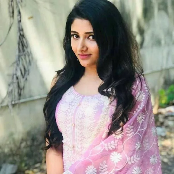 Mirna Menon photo 7 — Indian, Black