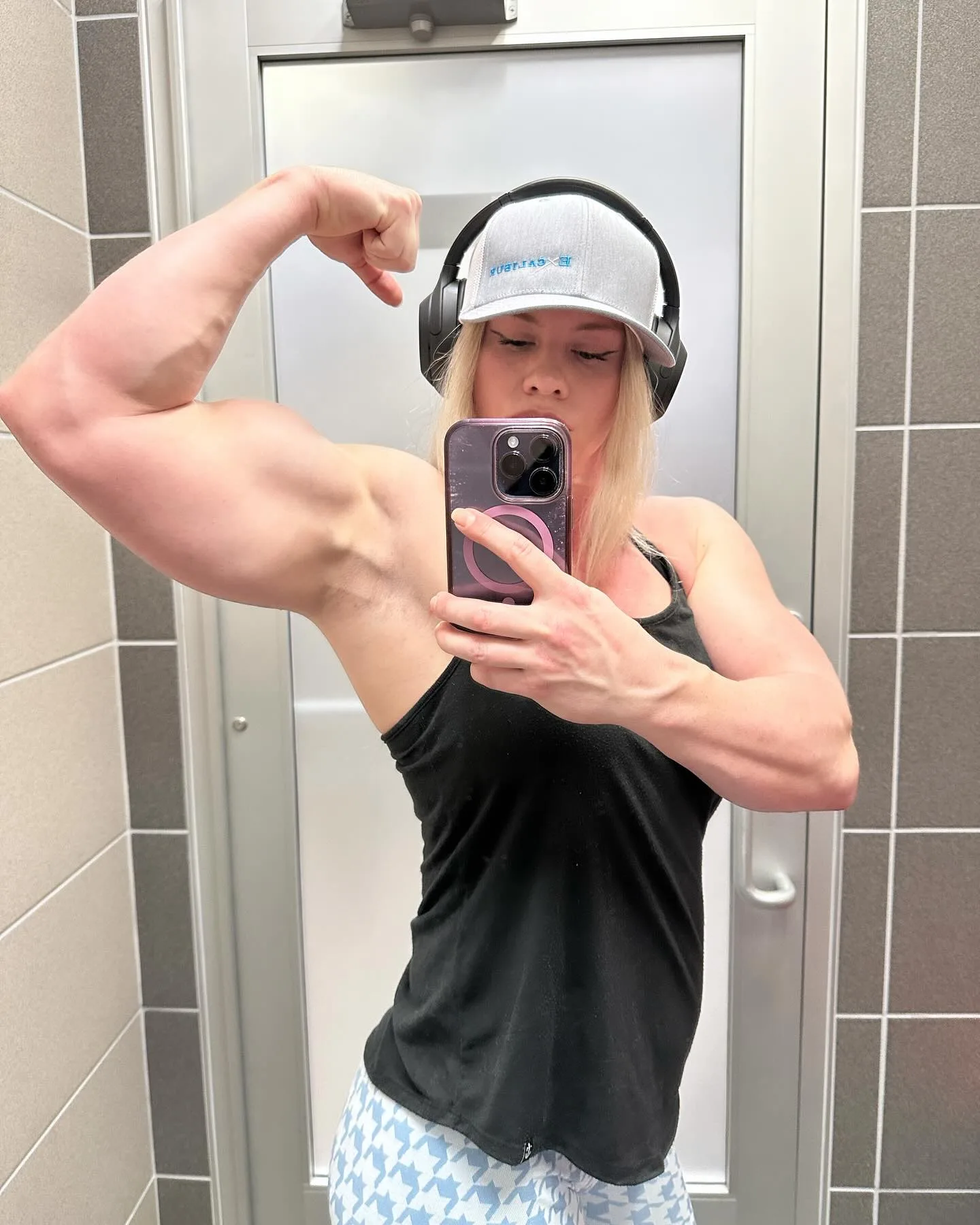 Mistie Lopez photo 17 — Blonde, Muscular