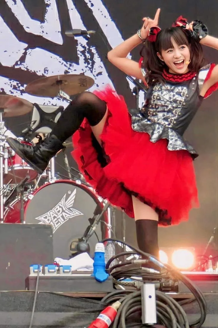 Moa Kikuchi photo 10 — Brown, Asian