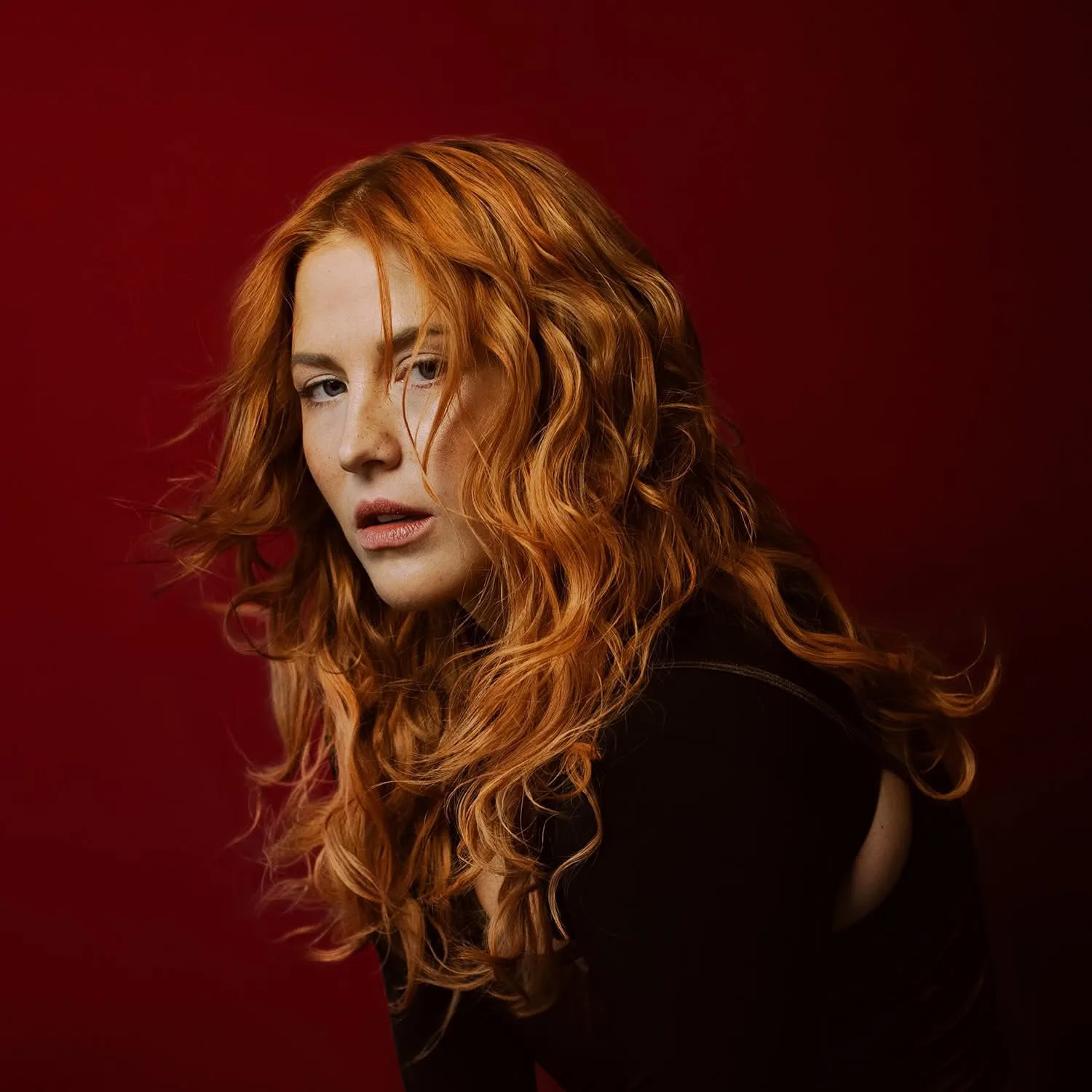 Molly Sanden photo 14 — Red, Average