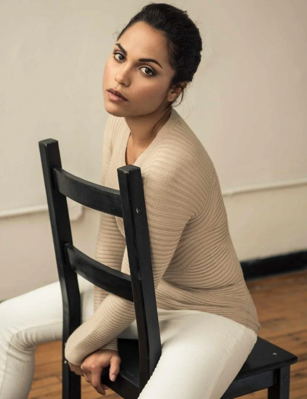 Monica Raymund photo 11 — Mixed-race (primarily Latin), Actress
