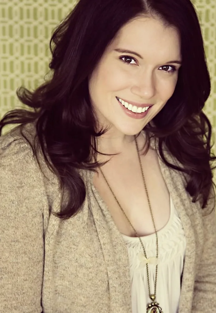 Monica Rial photo 1 — American),  (Spanish, Brown