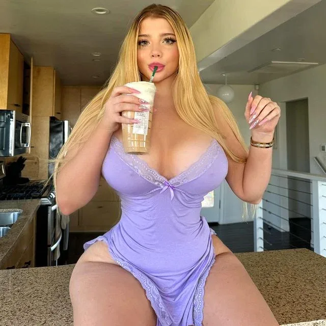 Moreofmariah photo 19 — Spanish),  (German),  (American, Blonde