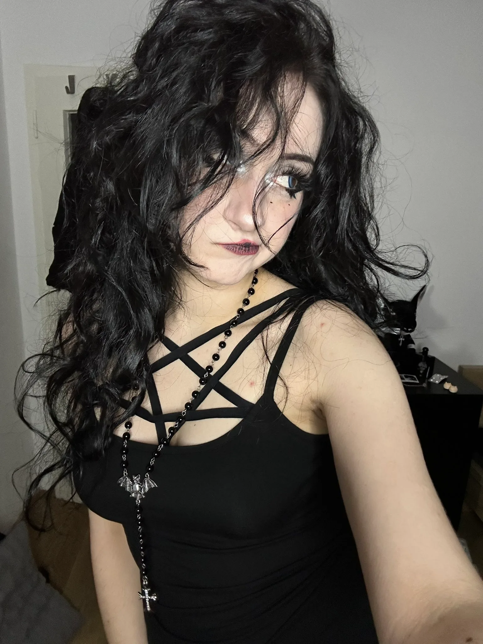 Myrteya photo 6 — Black, Slim