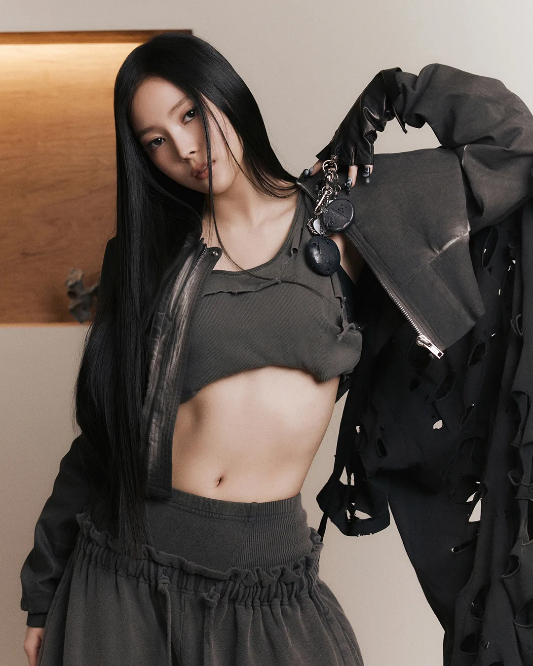 Na Rin — South Korean, Black