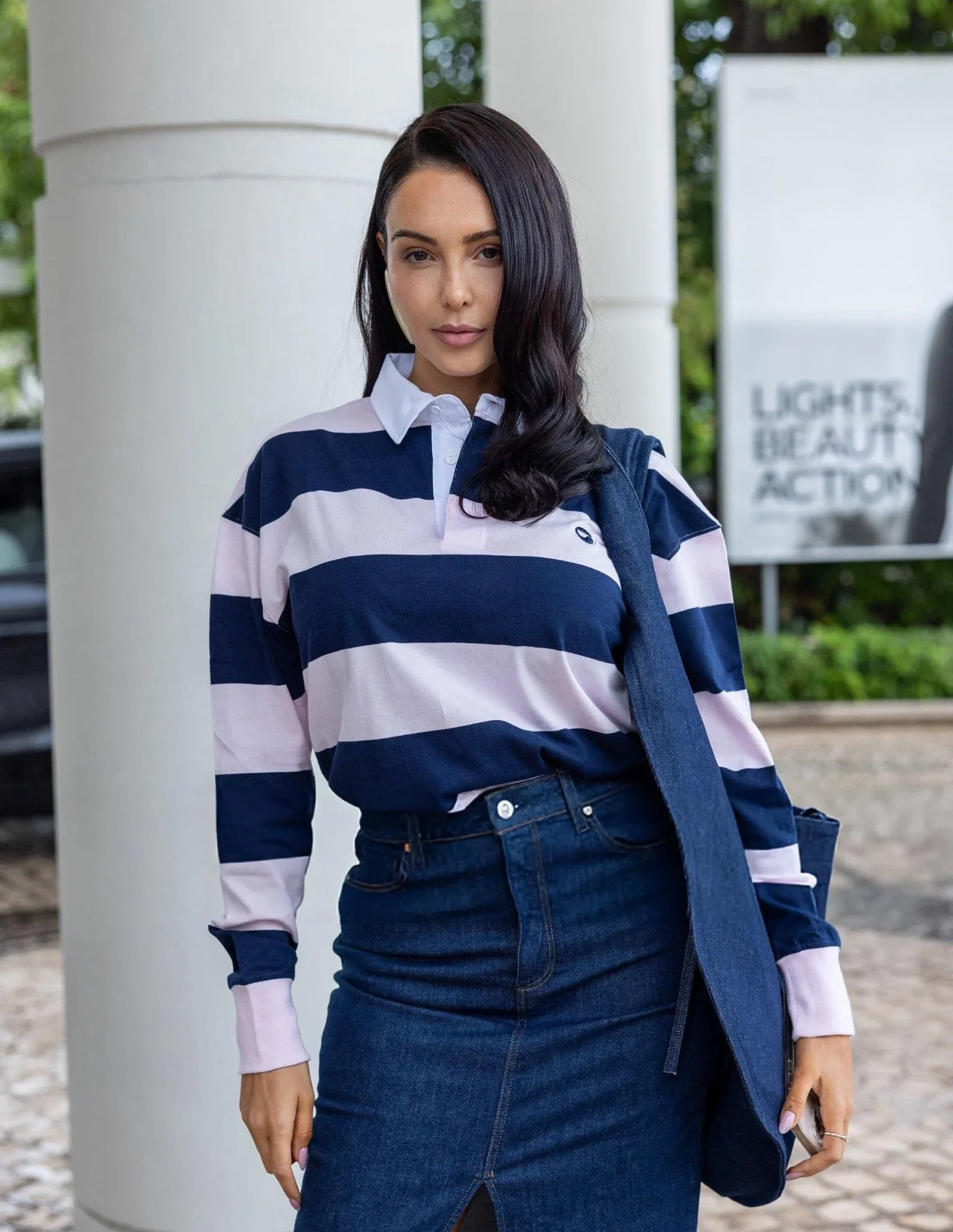 Nabilla Benattia photo 8 — Black, Slim