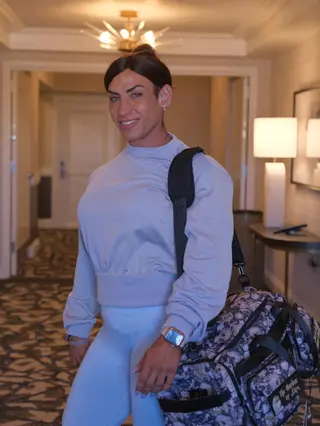 Nadia Capotosto photo 9 — Muscular, Brown