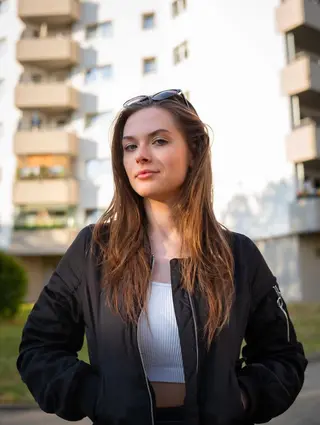 Nadja Gallera photo 8 — Brown, Slim