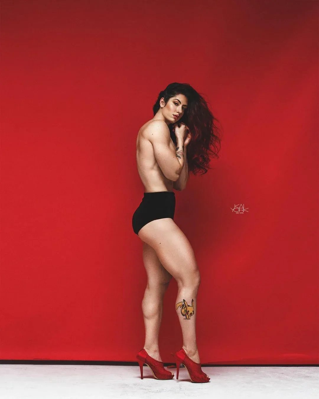 Natasha Aughey photo 2 — Brown, Muscular