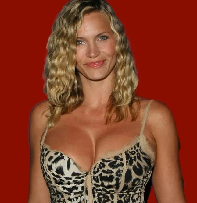 Natasha Henstridge photo 17 — Caucasian, Actress, Model (former)