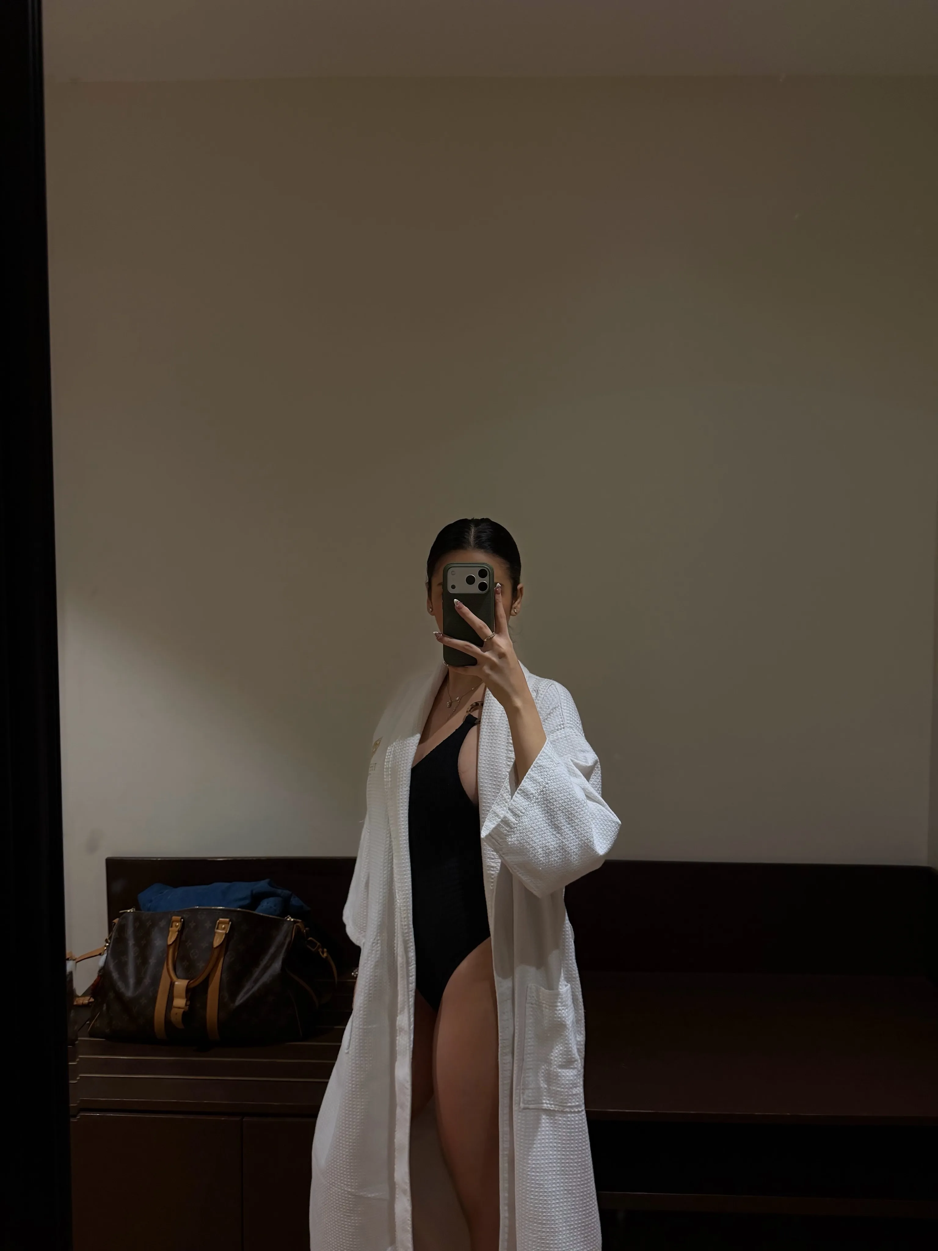 Nathalie Colipano photo 20 — Model, Brown