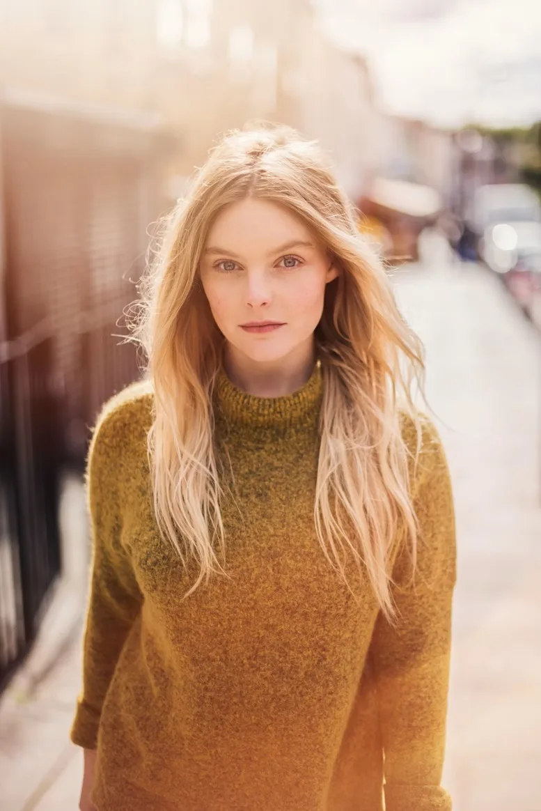 Nell Hudson photo 10 — Blue, Caucasian