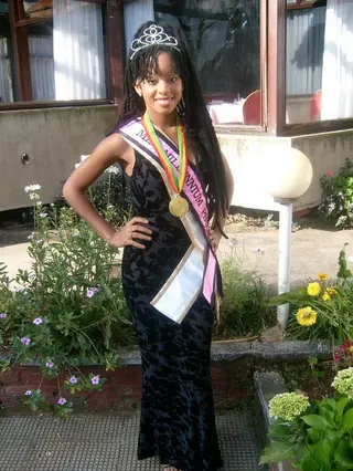 Nerissa Irving photo 3 — Slim, Brown