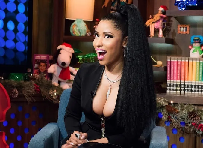 Nicki Minaj photo 9 — Average, Brown