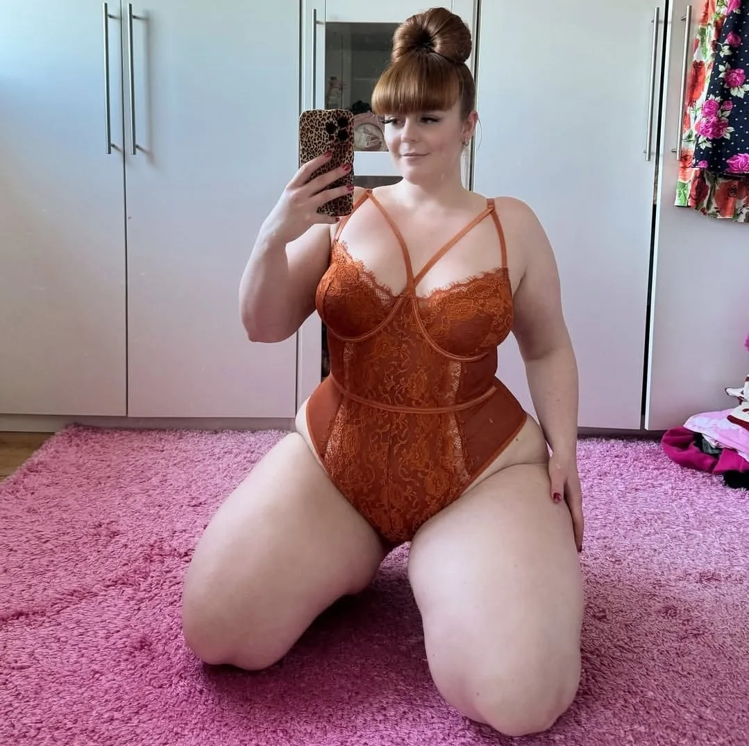 Nicole Herring photo 11 — Caucasian, Fitness Model, Influencer, Plus Size Model