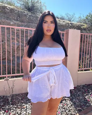 Nicole Nurko photo 16 — Brown, Mixed-race (primarily Latin)
