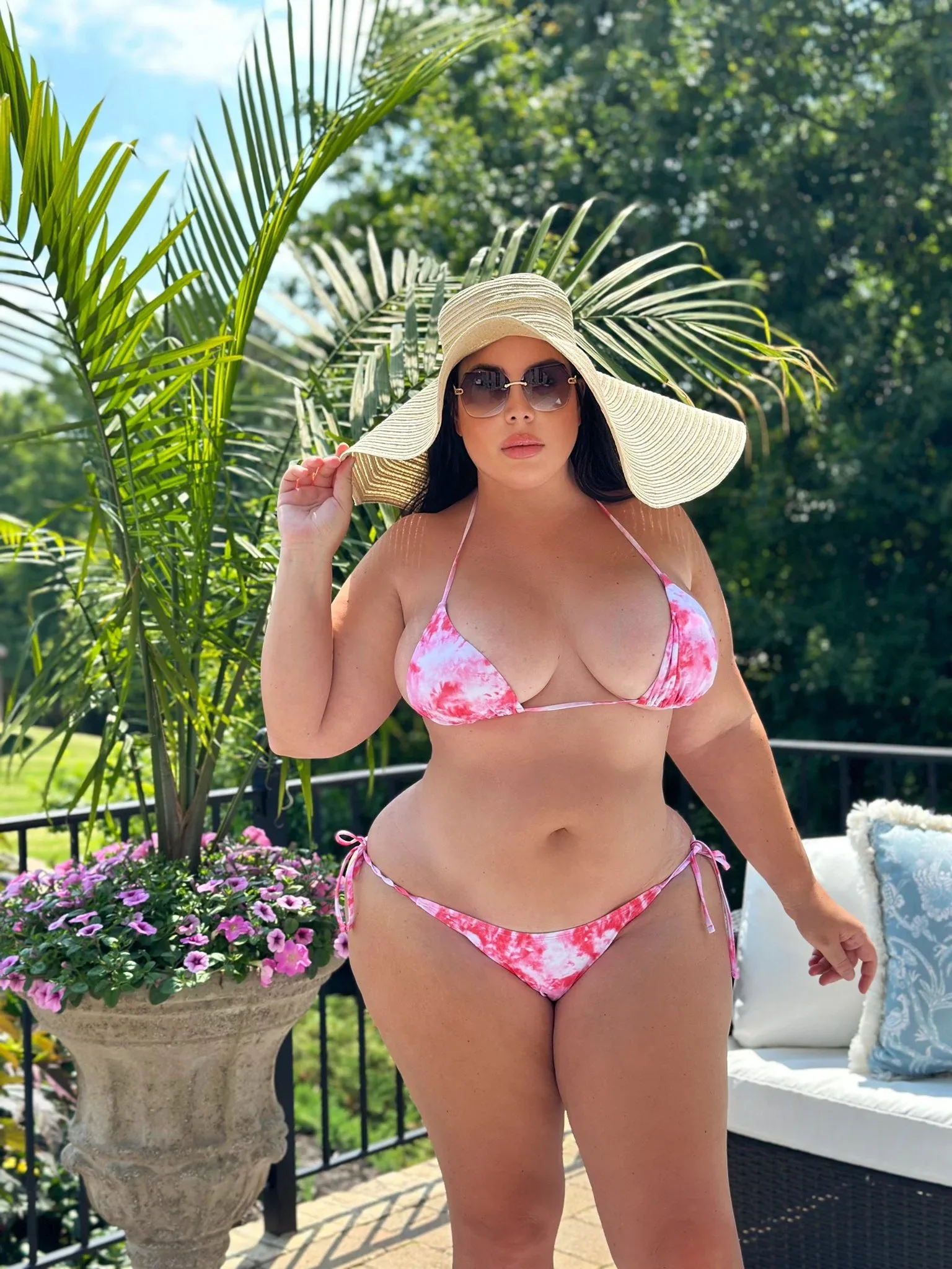Nicole Nurko photo 17 — Mixed-race (primarily Latin), Influencer, Plus Size Model
