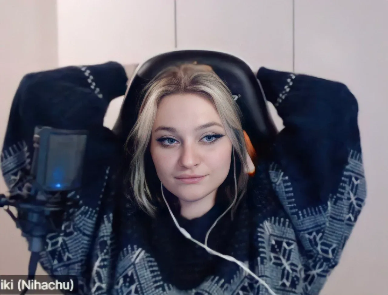 Nihachu photo 1 — German, Blonde