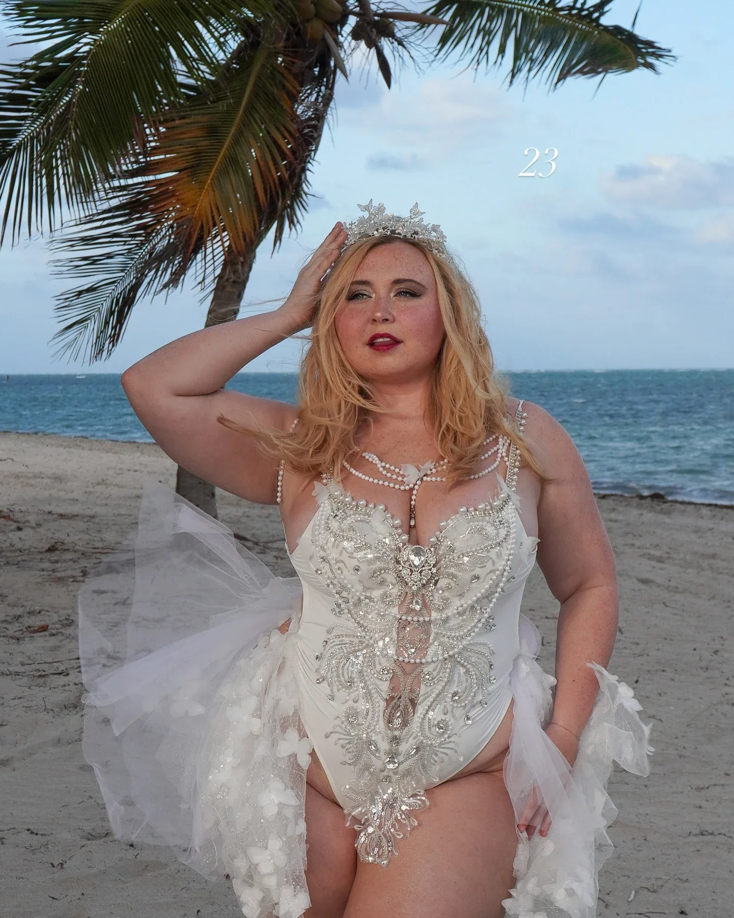 Niki Peacock photo 19 — American, Blonde