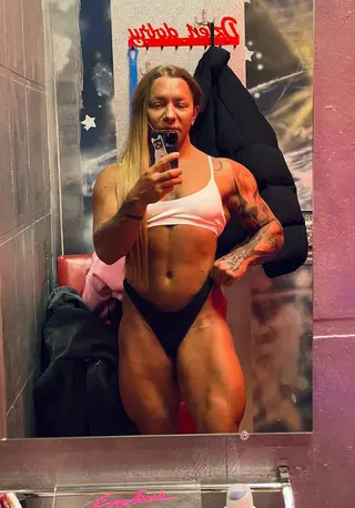 Nikita Karma photo 4 — Brown, Caucasian