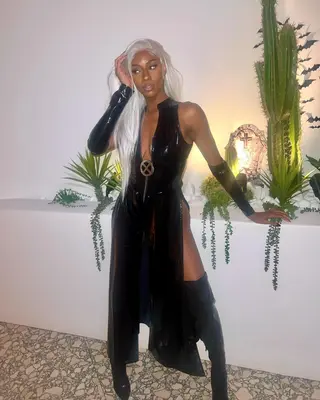 Nikyah Travis photo 6 — American, Brown