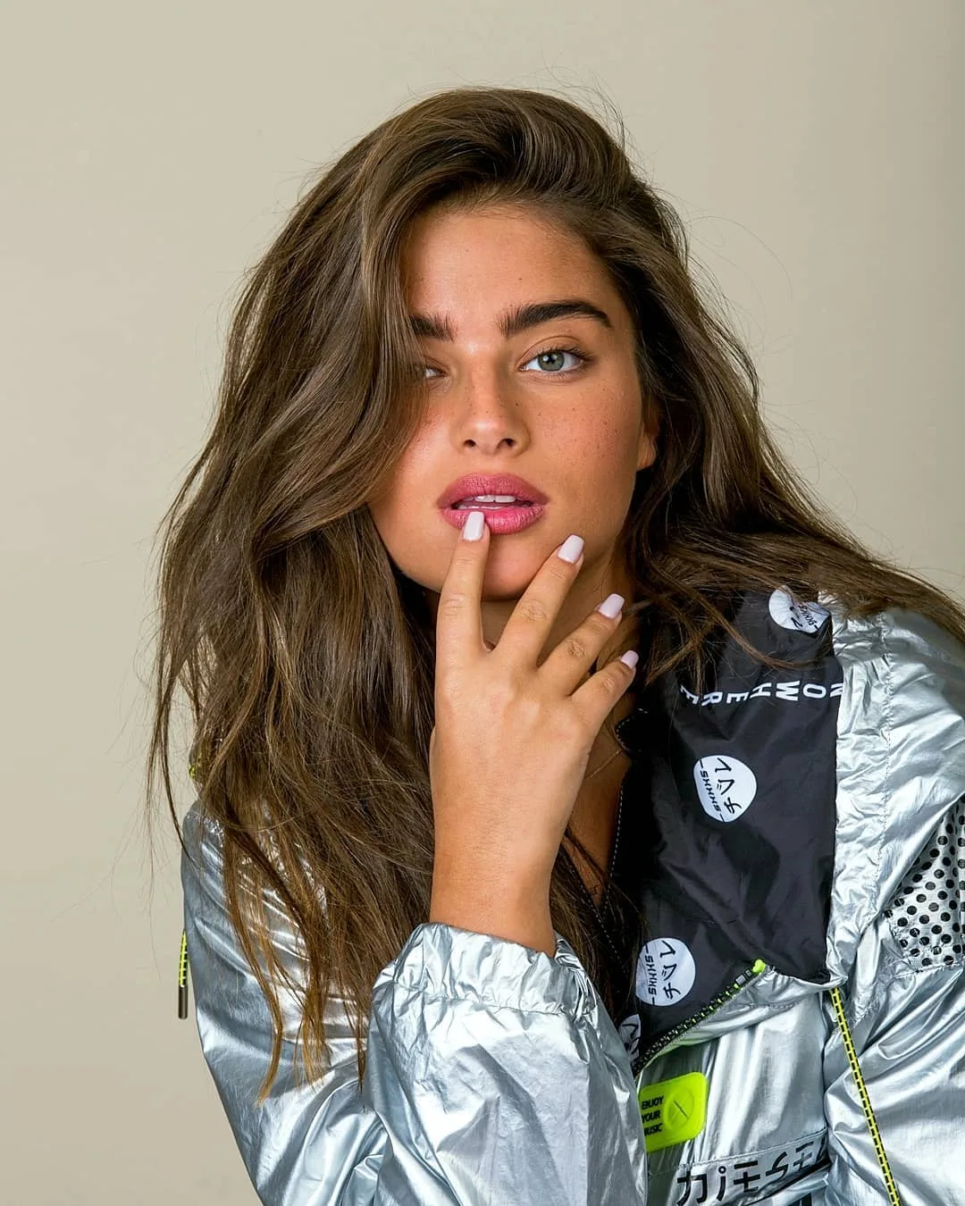 Noa Kirel photo 12 — Actress, Influencer, Military Personnel (former), Musician: Singer, TikTok Star, YouTuber, Israeli