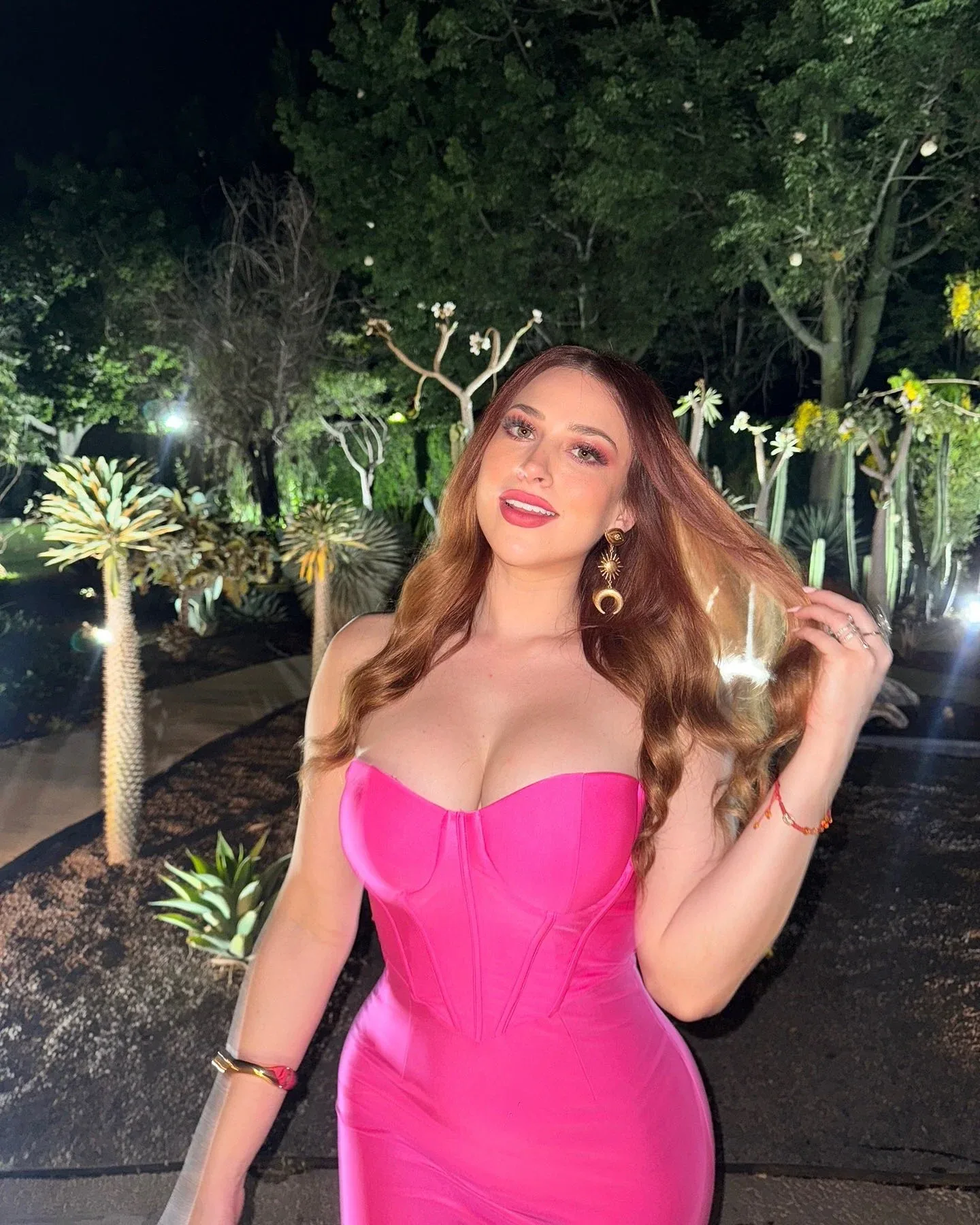 Norma Garcia photo 19 — Mexican, Brown