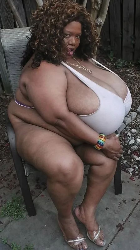 Norma Stitz photo 11 — Black, Adult Model, Plus Size Model