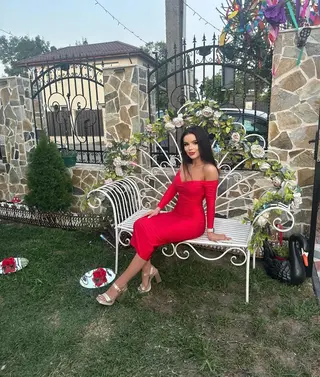 Oana Ionela photo 6